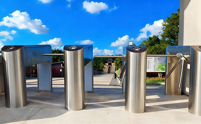 1760161409153765.jpg 回龙山景区2.jpg